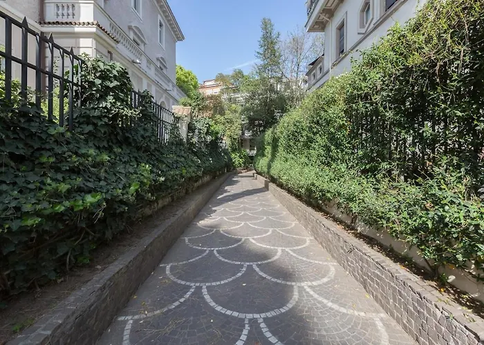 With Parking - Borghese Lejlighed Rom